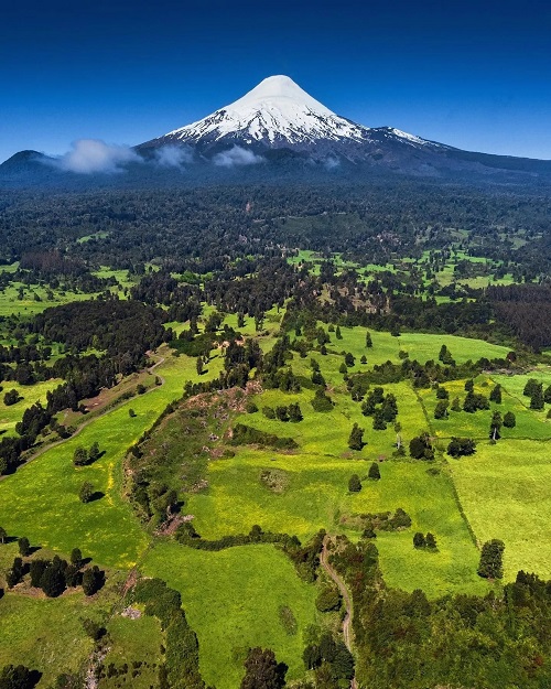 volcan_campo.jpg